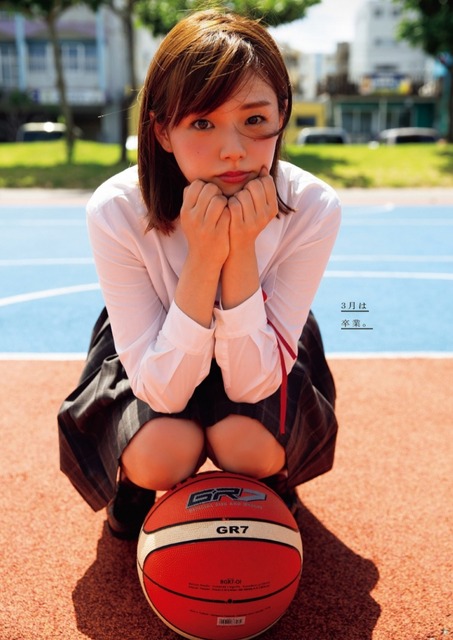 篠崎愛　グラビア